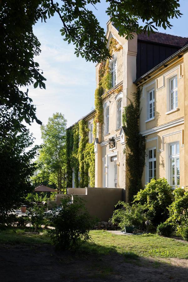 Gutshauszimmer Neu Gaarz Exterior foto
